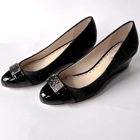 NWOT Black Coach Logo Pattern Close Toe Wedge Heel Dress Shoe w/CC SilverHrdwear - Picture 4 of 5